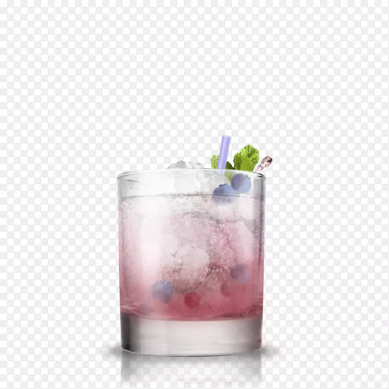 鸡尾酒贝赫洛夫卡杜松子酒和补品凯皮林哈海风-蓝莓
