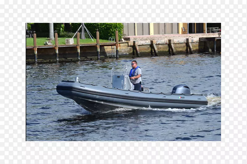 摩托艇划艇水路充气艇