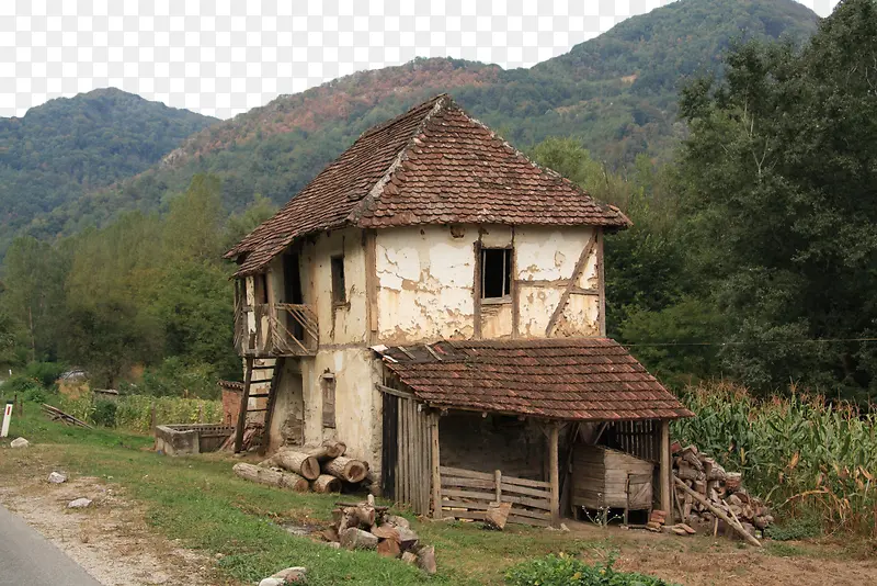山脚下的老房子