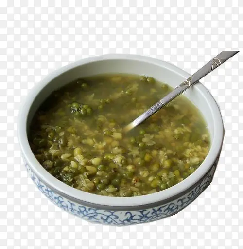 青花瓷碗银勺绿豆汤
