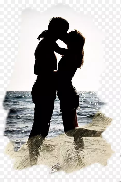 亲吻爱情情侣浪漫前情侣亲吻海边