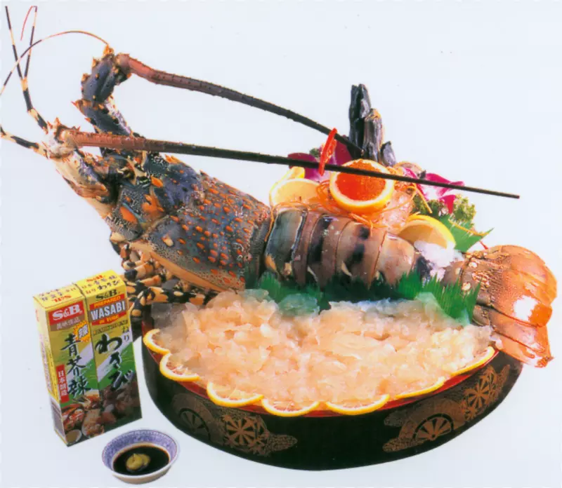 海产荷马生鱼片-龙虾海鲜菜肴