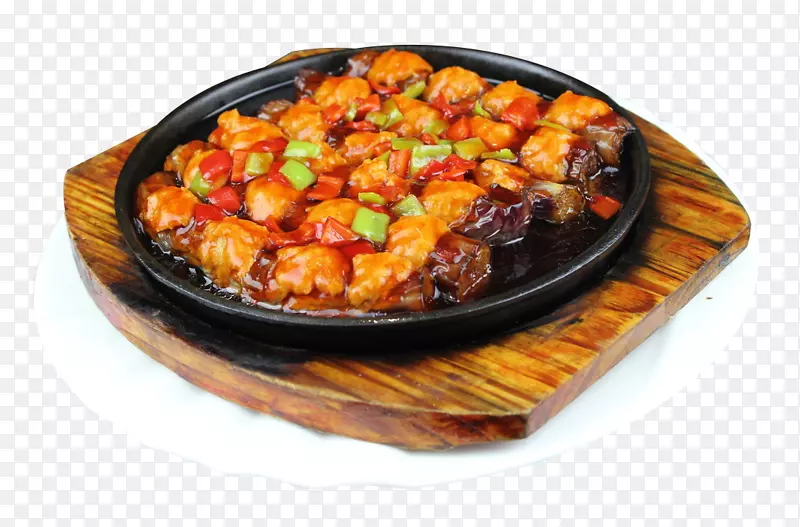 提帕尼亚基海鲜土耳其菜鱿鱼作为食物加铁盘填充茄子