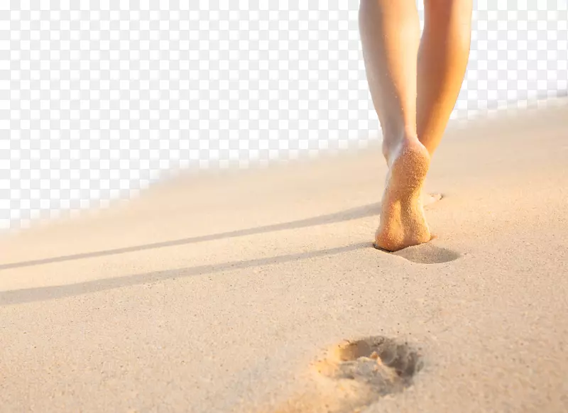 脚印沙滩上唯一的女人沙滩图片上的脚印