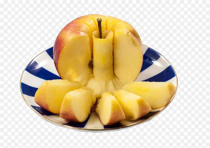 从盘子里切下来的苹果