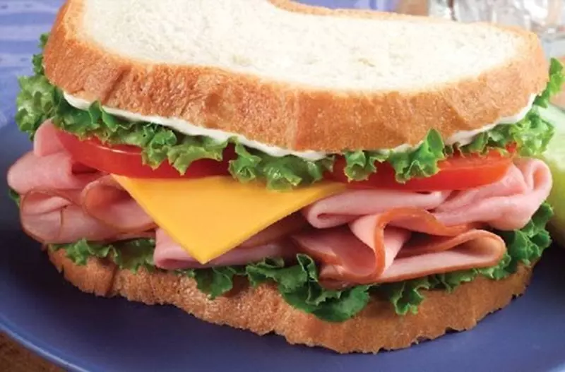 潜艇三明治俱乐部三明治火腿奶酪三明治早餐