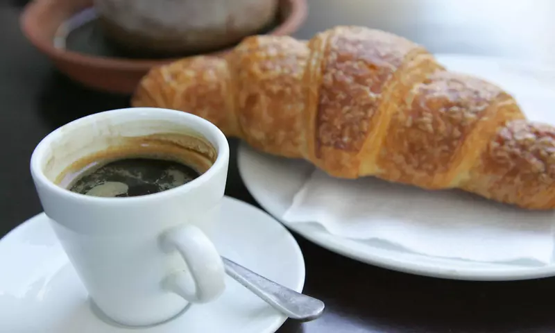 咖啡早餐牛角面包咖啡馆疼痛巧克力-С迷迭香