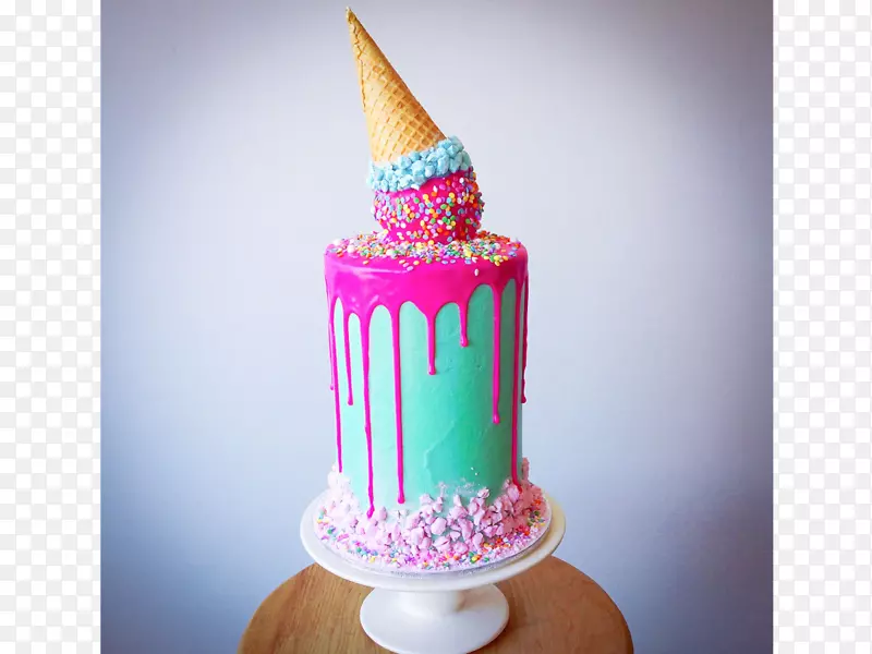 冰淇淋圆锥形胡萝卜蛋糕婚礼蛋糕冰淇淋蛋糕巧克力蛋糕
