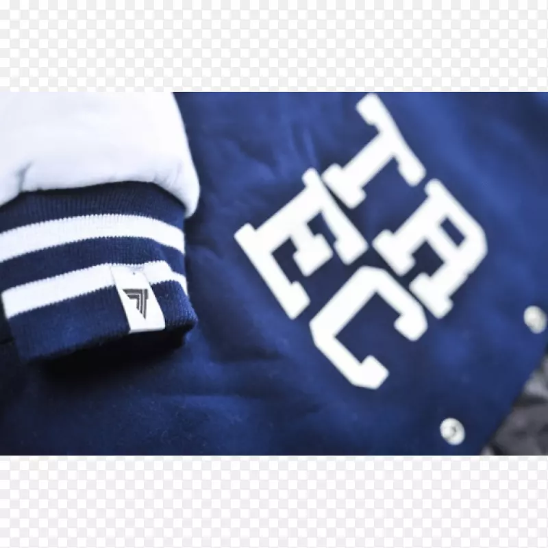 纺织品外衣品牌字体-蓝色外套