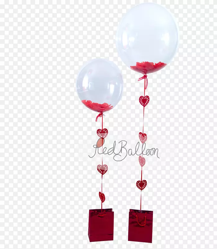 热气球情人节礼物气球被红色气球塞住花瓣在前面飘扬