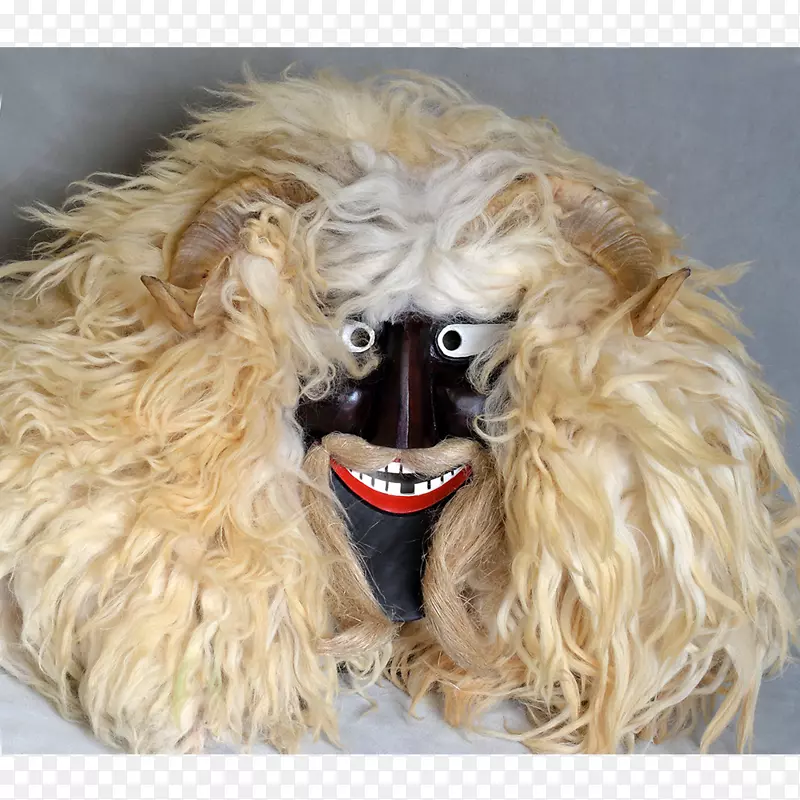 Busójárás mohács犬种面具-传统的非洲面具