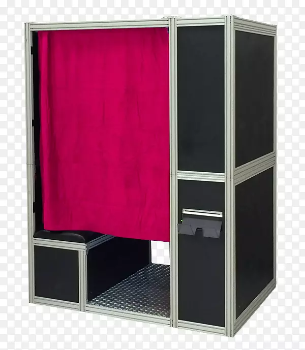 窗帘，红蓝，黑色衣柜和衣柜-摄影亭