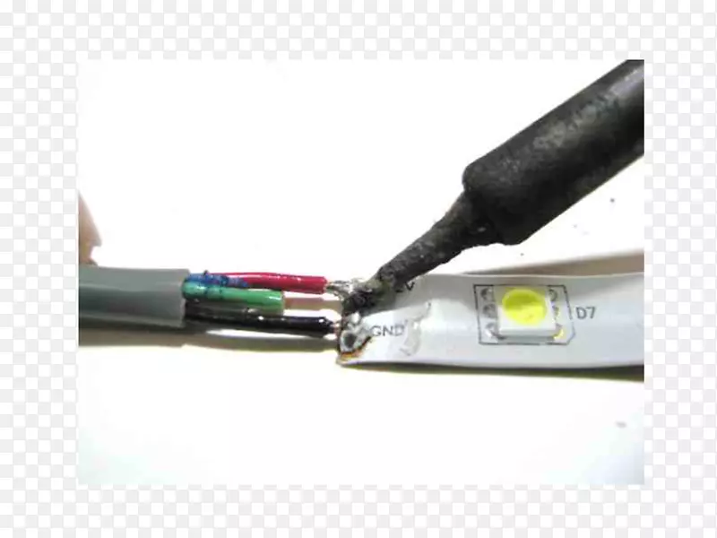 电缆电连接器.焊料