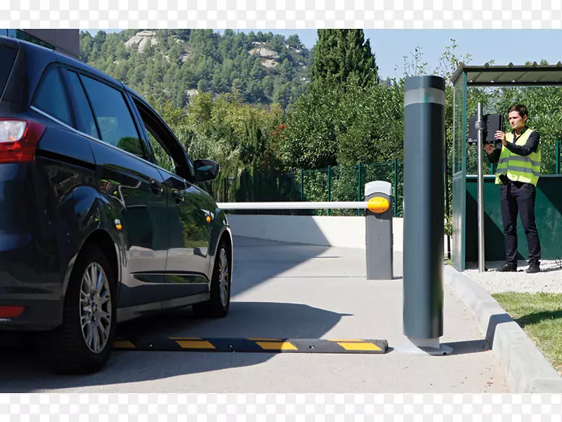家用轿车、小型货车、紧凑型轿车、运动型多功能车-轿车