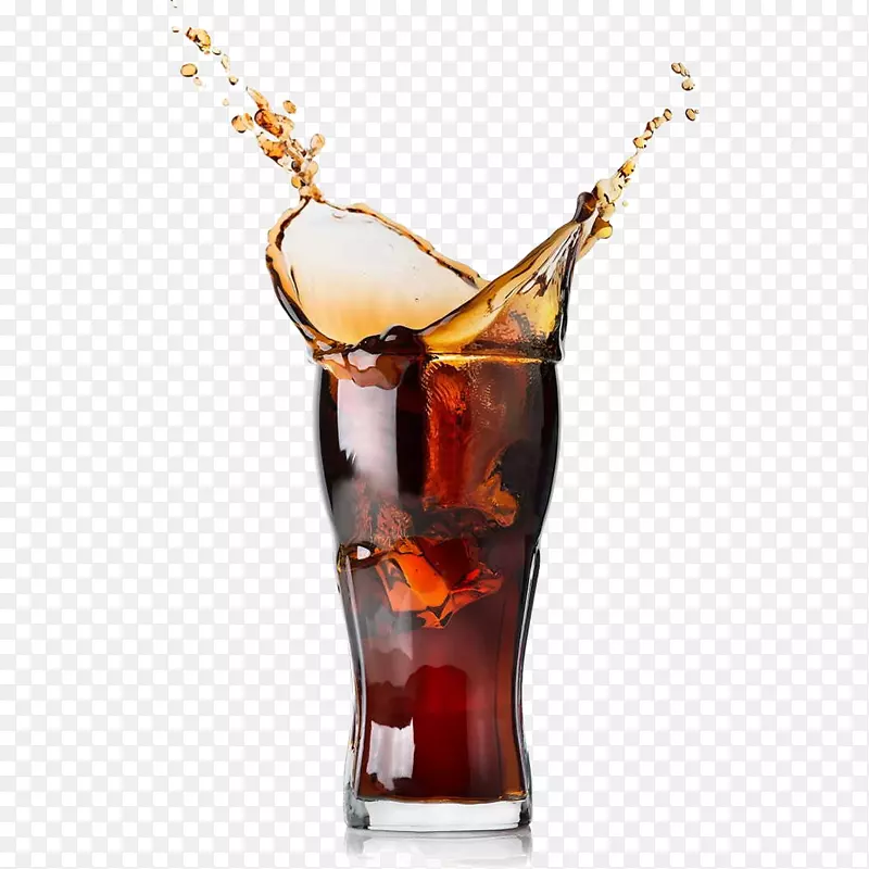 碳酸饮料可口可乐朗姆酒和可乐冰块可口可乐
