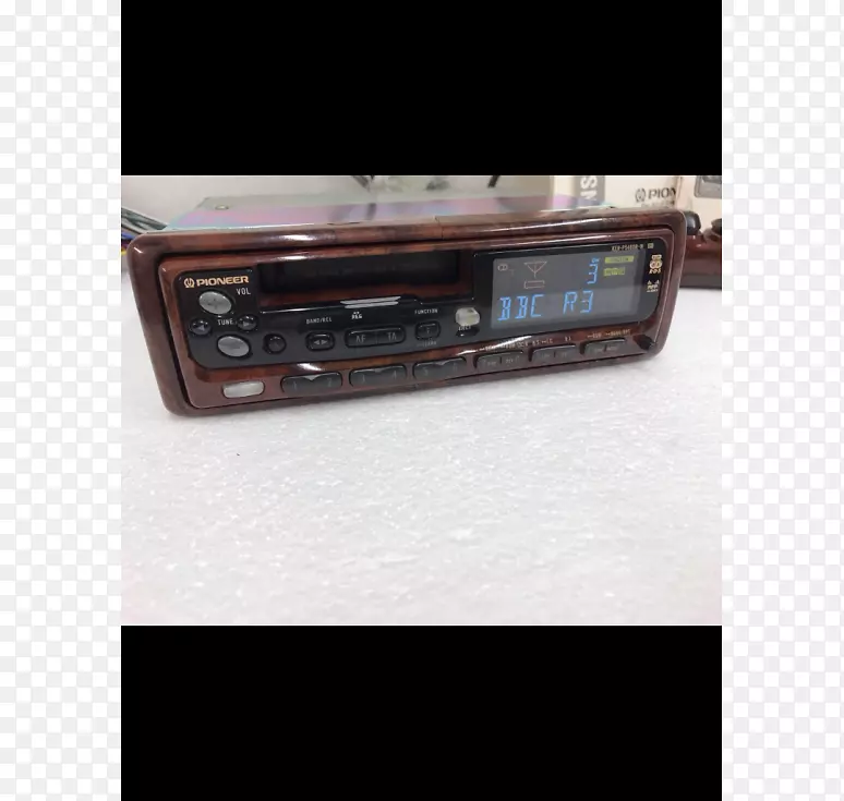 无线电接收机盒式小型车音频收音机