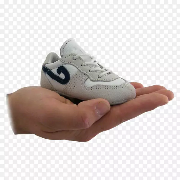 运动鞋运动服装产品设计-埃里克坎通纳