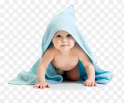 披着毛巾的宝宝