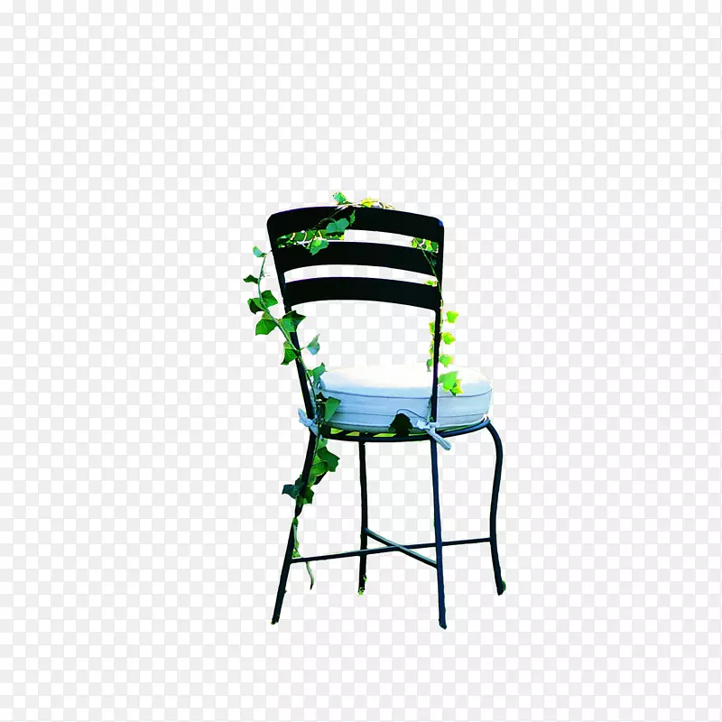 绿色藤蔓缠绕的椅子