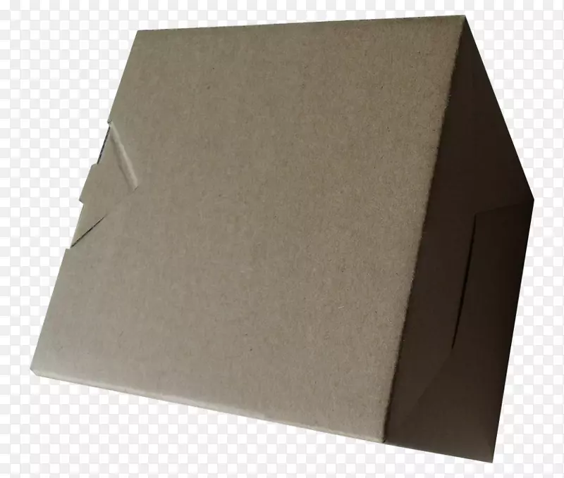 深棕色纸箱子