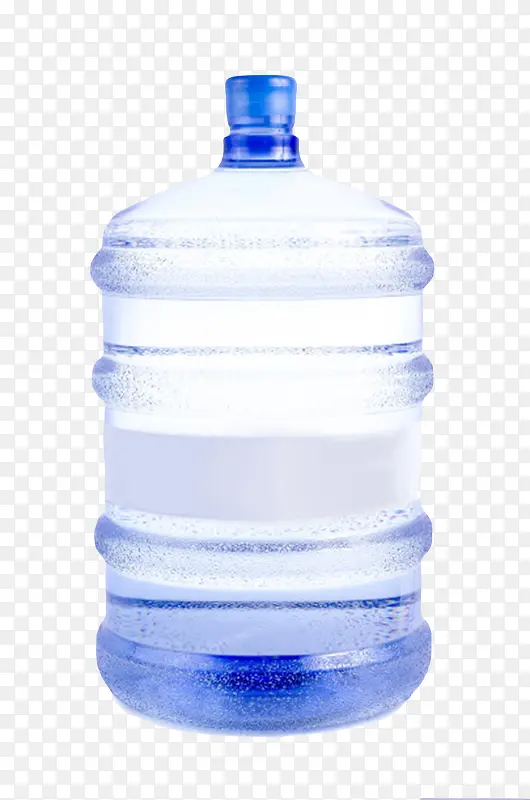 透明解渴冰凉带水珠的塑料瓶饮用