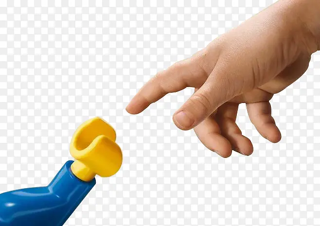 小孩子的手和玩具