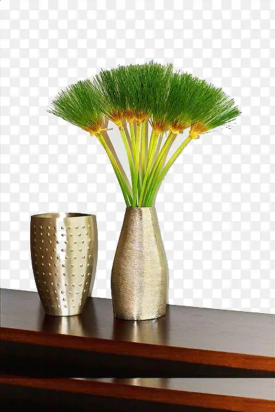 金属花瓶绿植