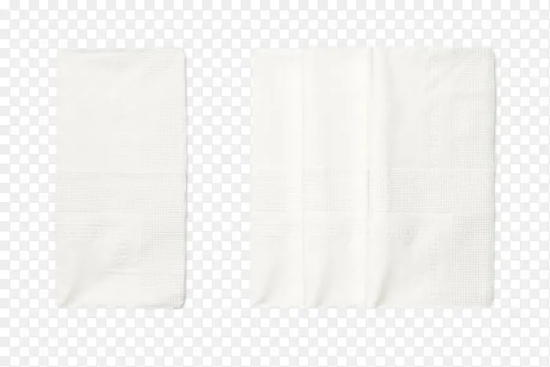 两张白色带褶皱的纸巾实物