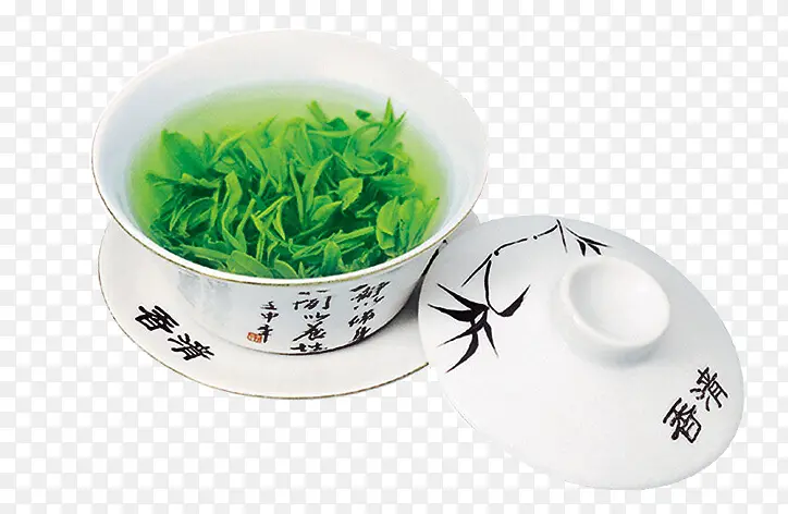 绿色茶叶泡的盖碗茶