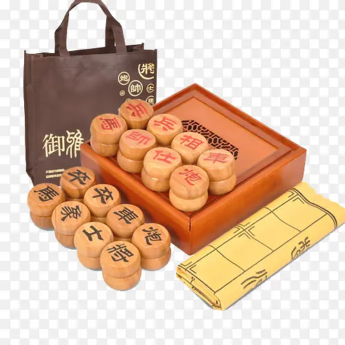 一套木质象棋