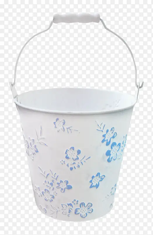 蓝色花装饰白色桶子
