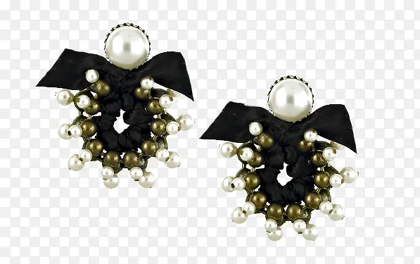 珍珠装耳环