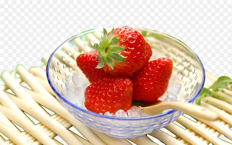 草莓冰块玻璃碗