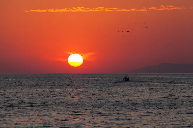 美丽海面夕阳风景