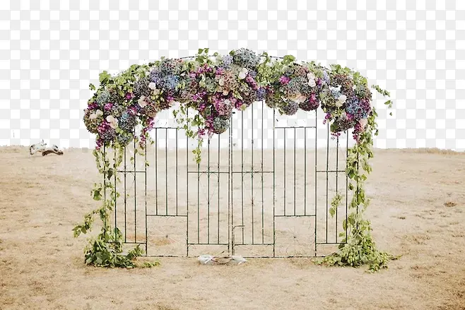 沙滩上的婚礼花门