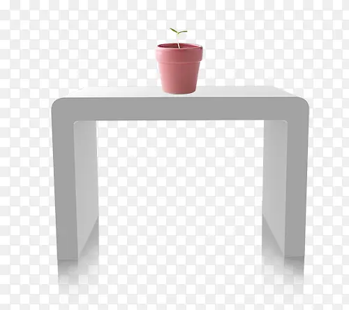 凳子上面的小花盆