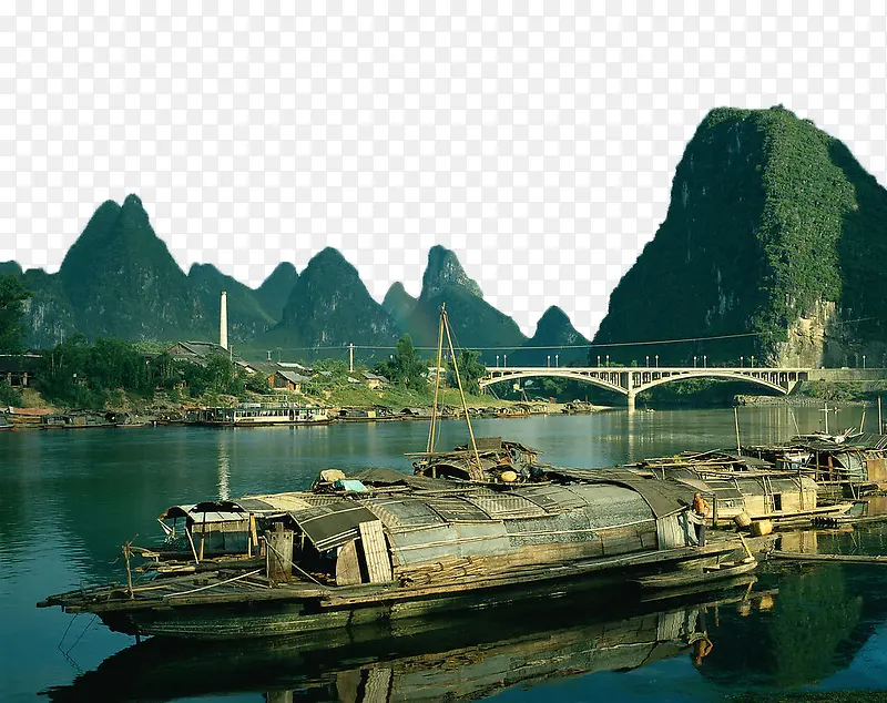 河面的船只