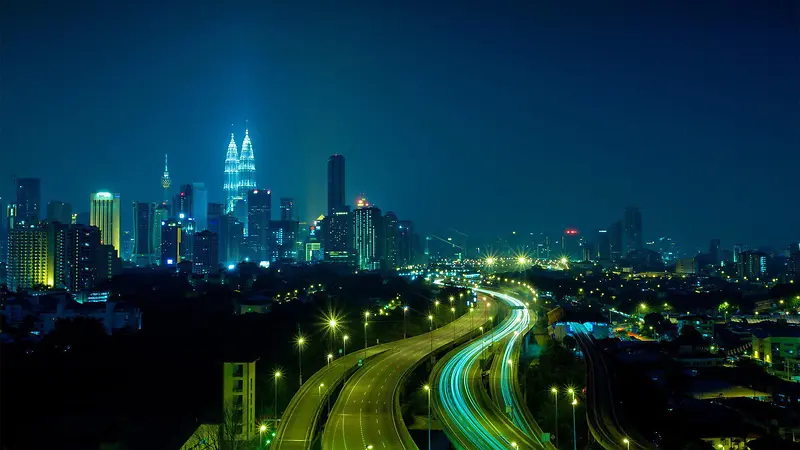 灯光璀璨的城市夜景