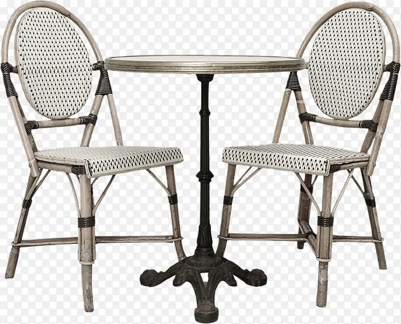 浅色编织的藤条桌椅
