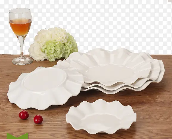 桌子白色盘子