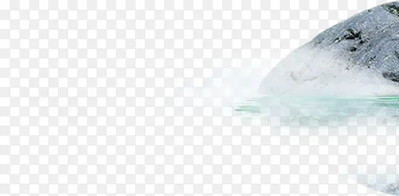 远山湖水烟雾缭绕