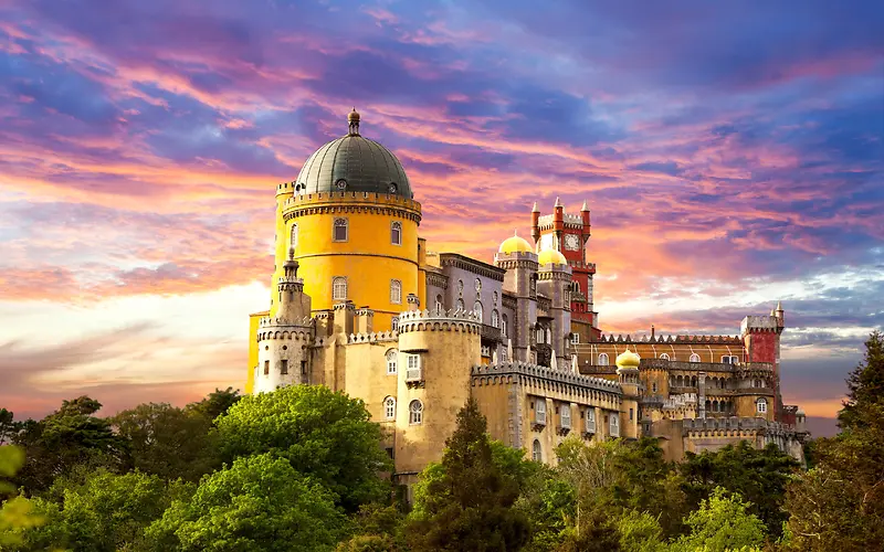 蓝紫色天空欧洲城堡