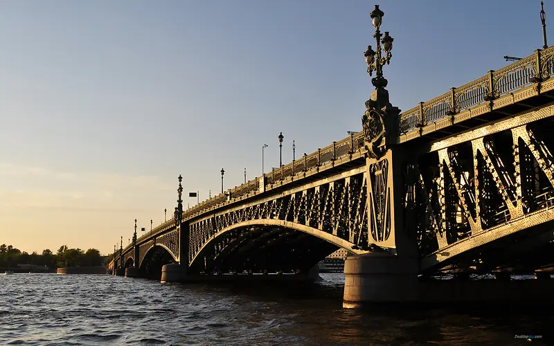 欧式大桥河水海报背景