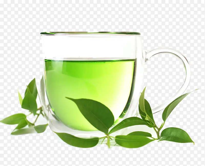 透明玻璃杯中的绿茶