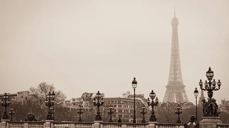 巴黎埃菲尔铁塔环境渲染摄影