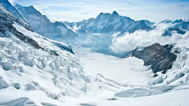 雪山无人风景高清封面