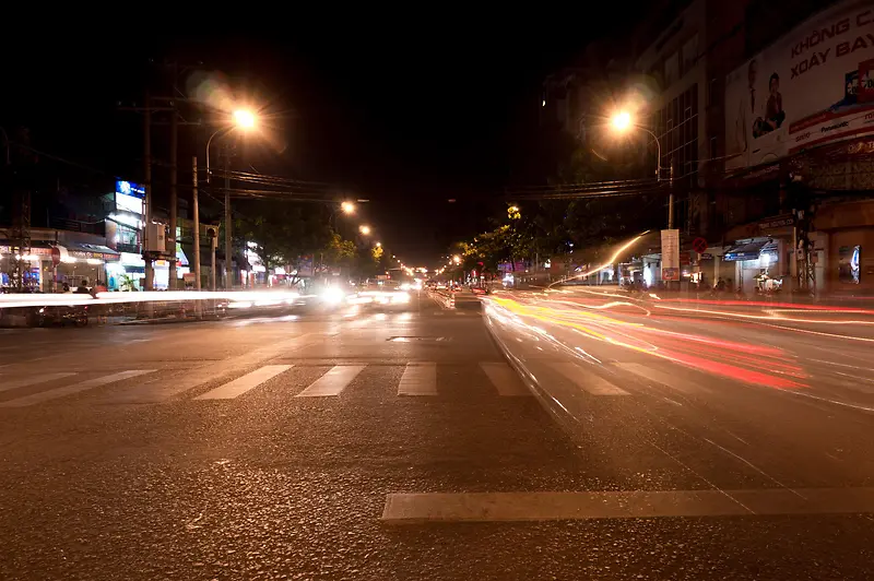 实景道路灯火透明