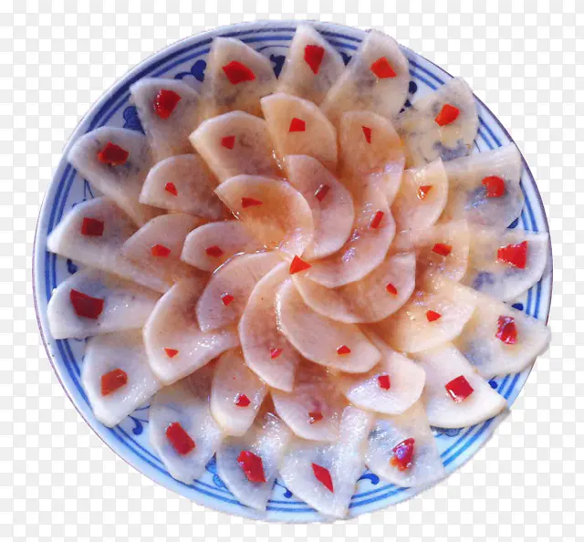 圆形盘中的白萝卜切片摆盘